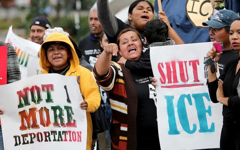 Tres Lecciones de la Lucha Contra las Redadas de Obama para Organizar Bajo Trump